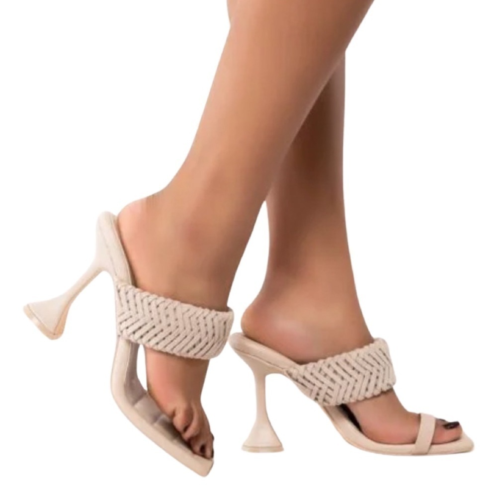 AZALEA WANG TAKE ME ON A VACA STILETTO SANDAL IN NUDE size 8.5